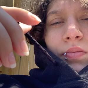 Meet your Posher, Alisha